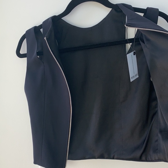 Fitted crop top - Picture 3 of 8